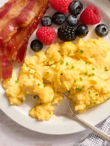elevating-the-breakfast-table-how-the-cottage-cheese-egg-trend-blends-culinary-science-nutrition-and-economic-value