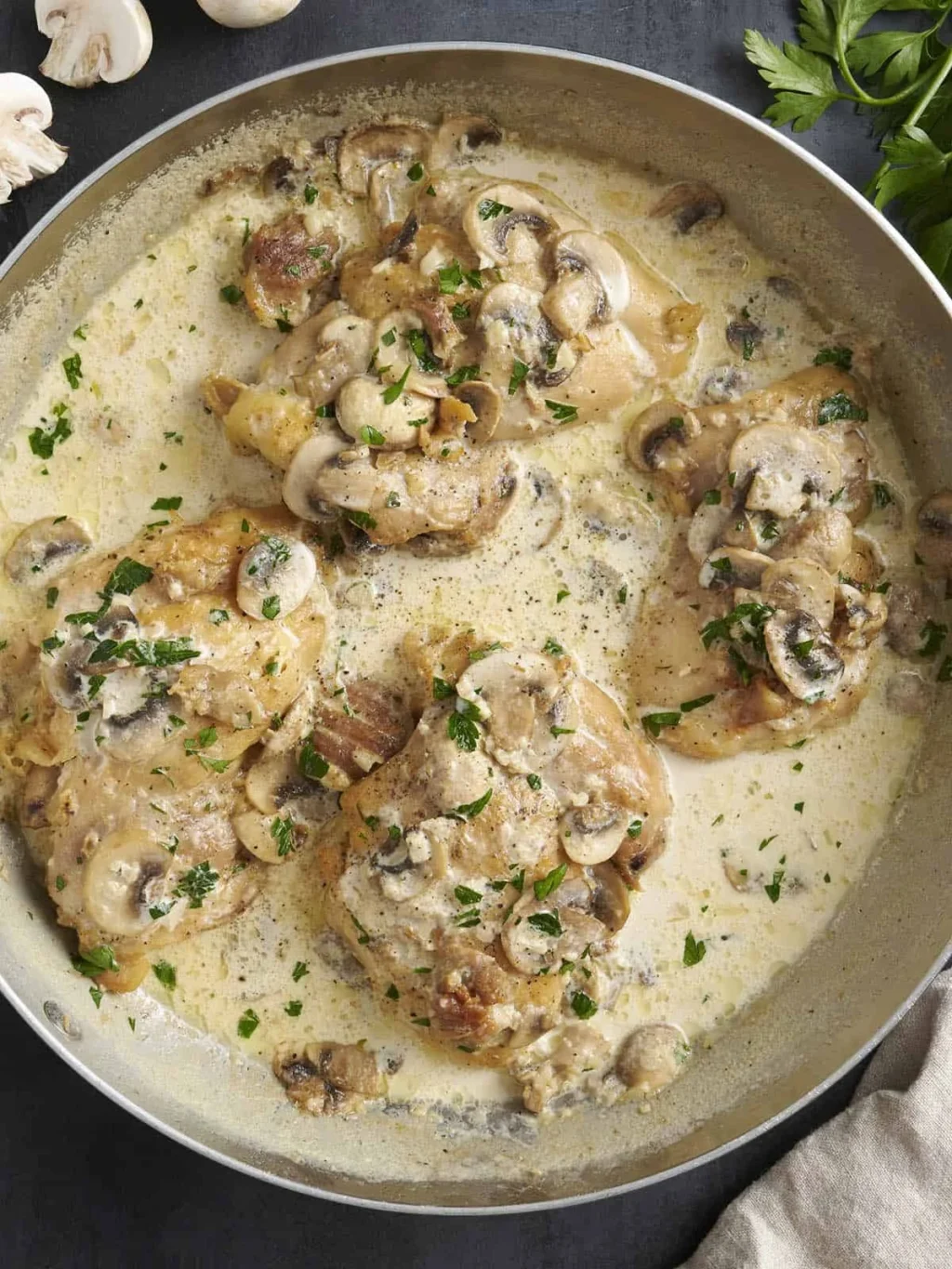 optimizing-the-midweek-dinner-a-culinary-and-economic-analysis-of-the-35-minute-creamy-mushroom-chicken