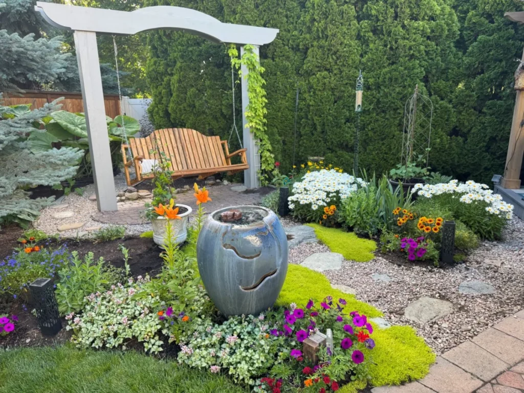 small-spaces-big-impact-a-showcase-of-creative-garden-ingenuity