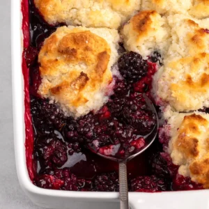 the-golden-standard-mastering-the-perfect-gluten-free-blackberry-cobbler