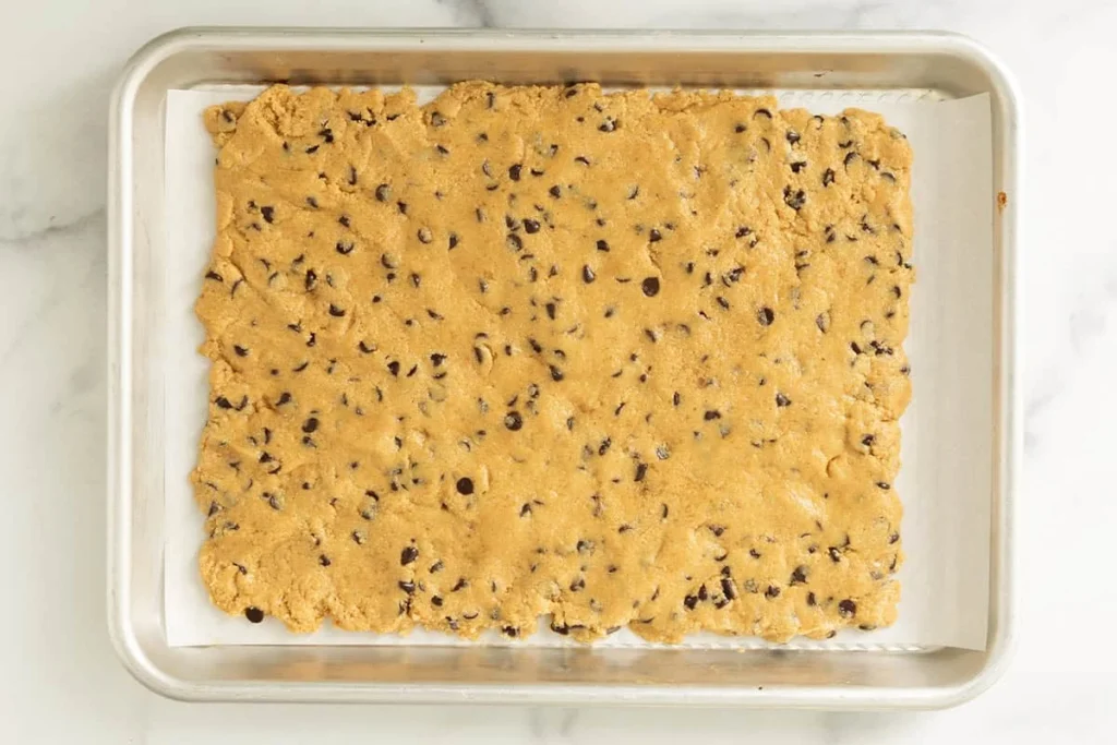 the-new-standard-for-family-treats-why-cookie-dough-bark-is-taking-over-home-kitchens