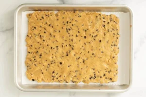 the-new-standard-for-family-treats-why-cookie-dough-bark-is-taking-over-home-kitchens