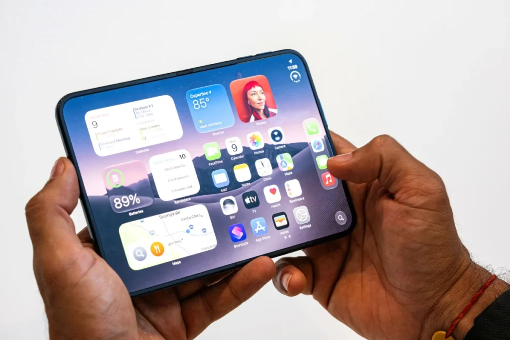 the-foldable-revolution-apple-enters-the-arena-with-the-iphone-duo