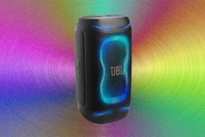 the-return-of-the-rave-how-party-speakers-are-redefining-home-socialization